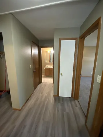 $850 | 901 Pearl Avenue, Unit 208, Marshall, MN 56258