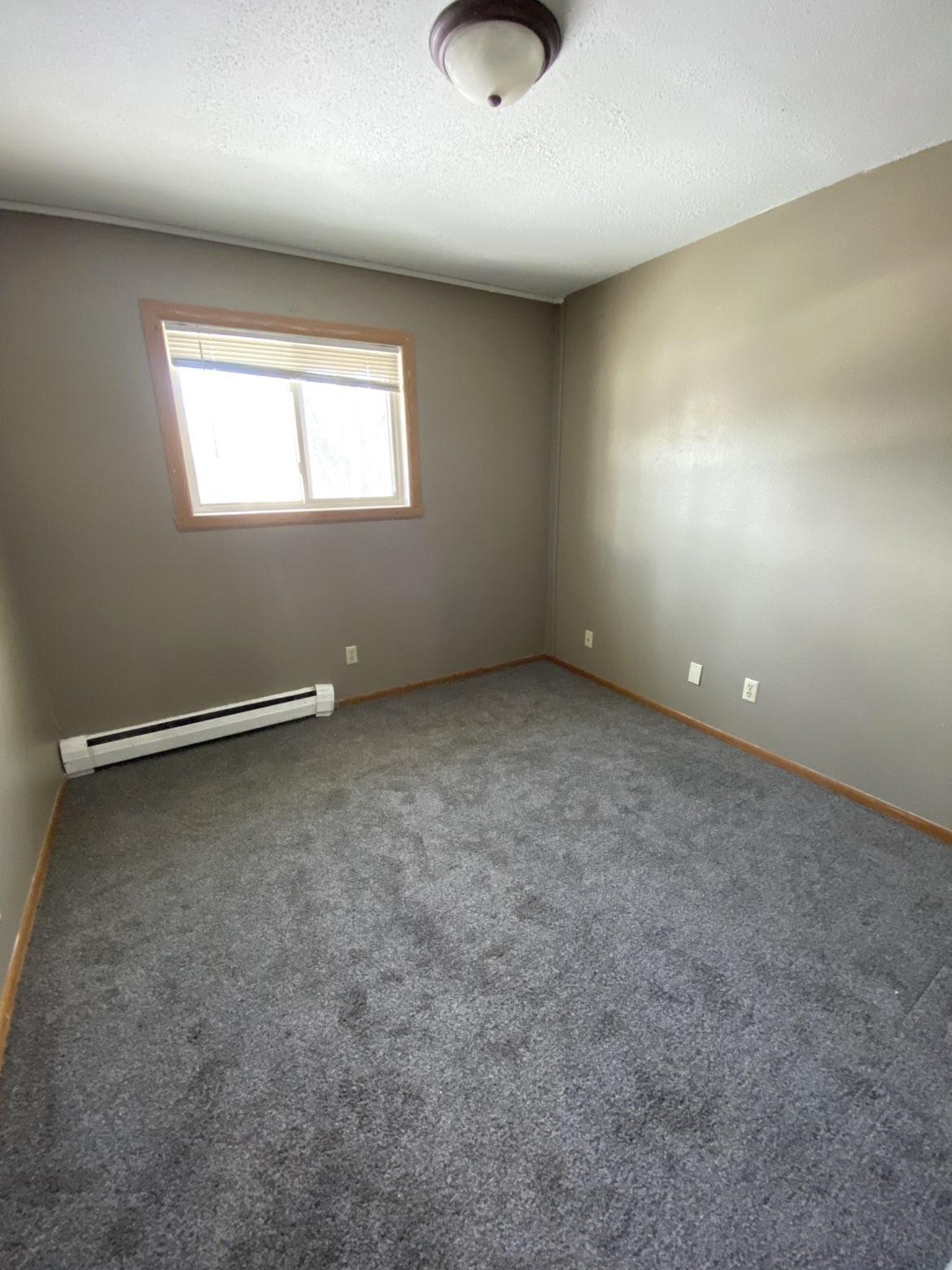 901 Pearl Avenue, Unit 208 Marshall, MN 56258 - Photo 6 of 7