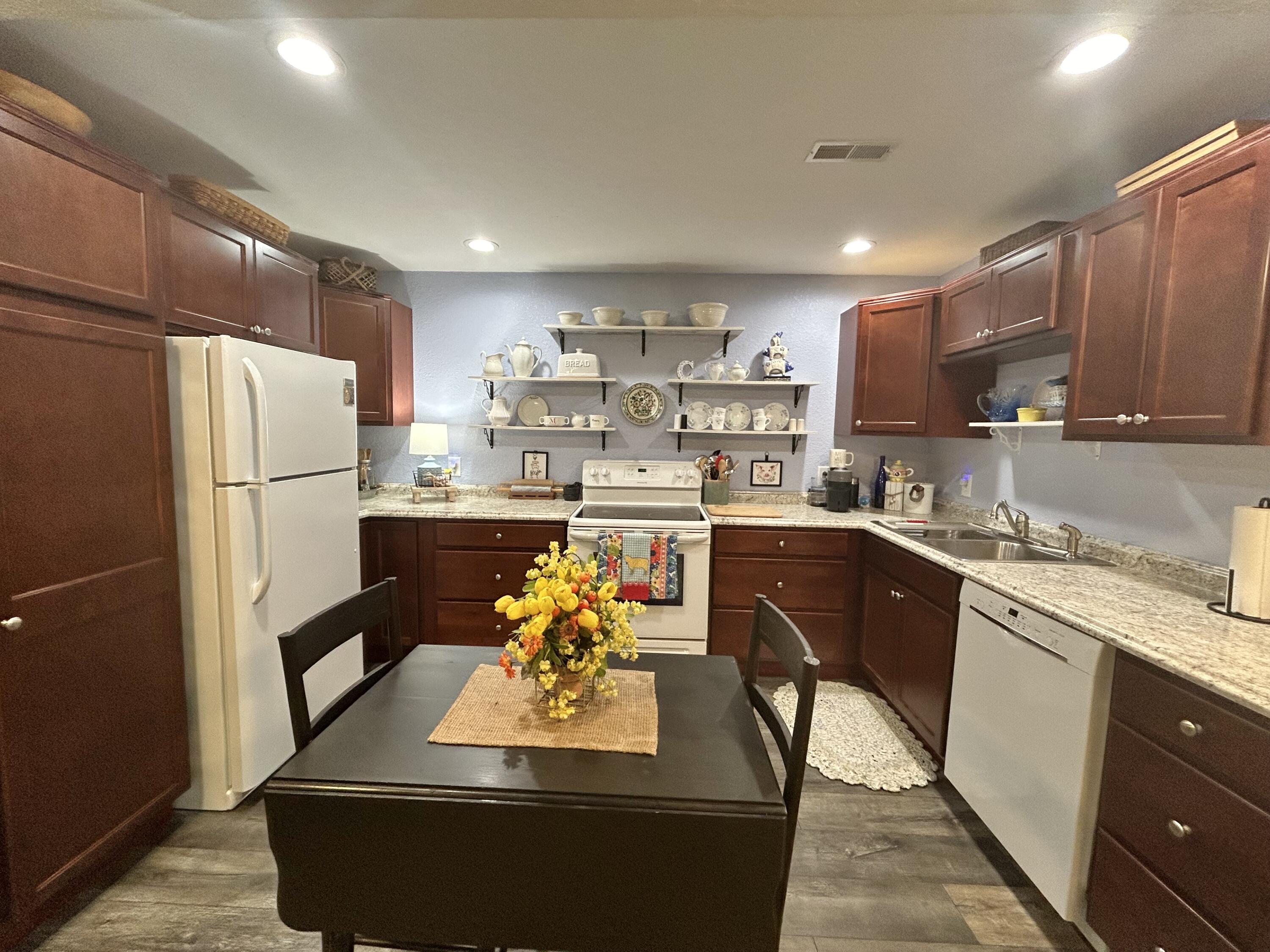 2244 Lorenson Road Muskegon, MI 49445 - Photo 34 of 65 IMG_E1297