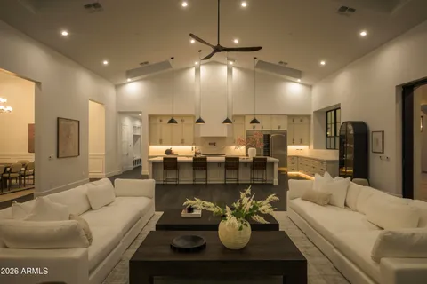 $5,994,998 | 10229 North 64th Street, Paradise Valley, AZ 85253