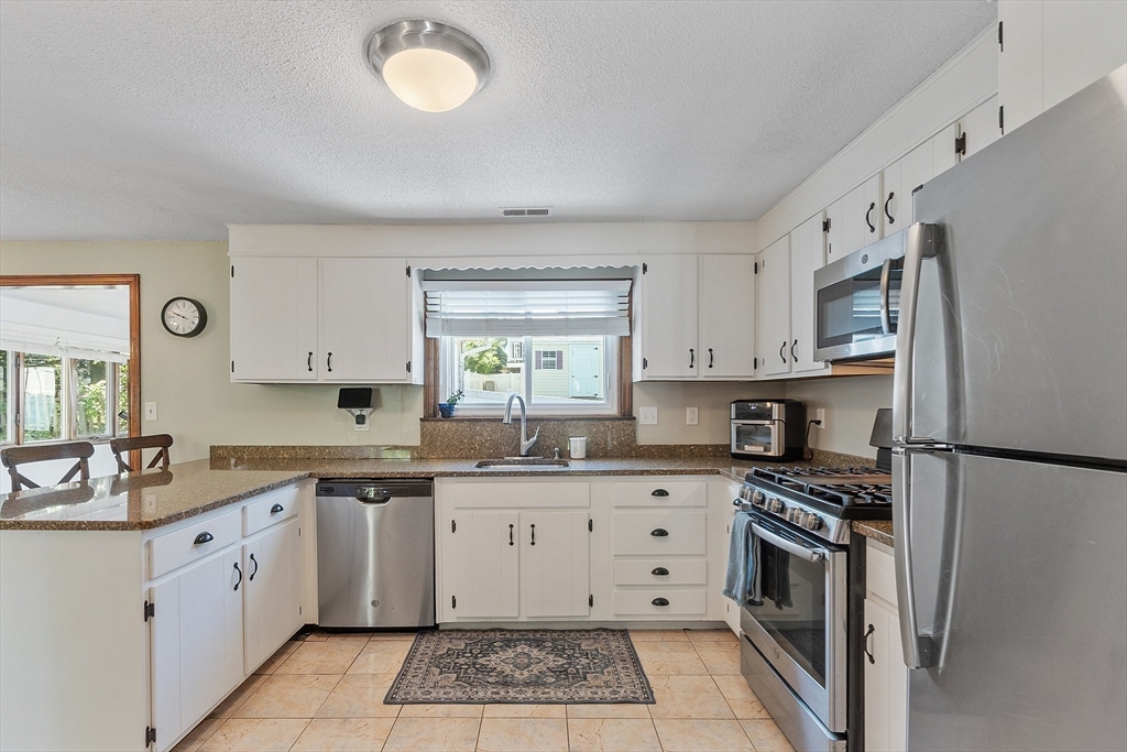 55 Derry Road Methuen, MA 01844 - Photo 10 of 39 Gallery Image 10