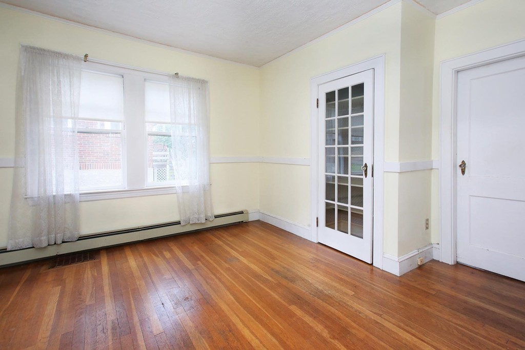 15 Wyoming Road Newton, MA 02460 - Photo 3 of 8