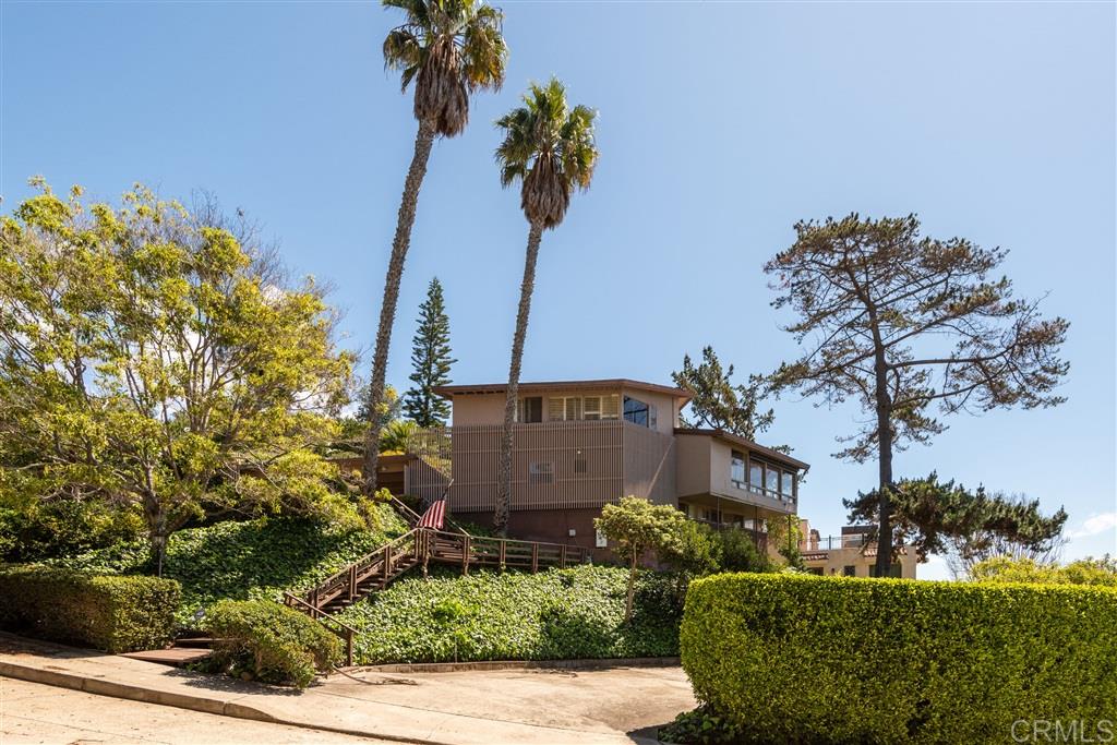 751 Dodge Drive La Jolla, CA 92037 - Photo 13 of 15