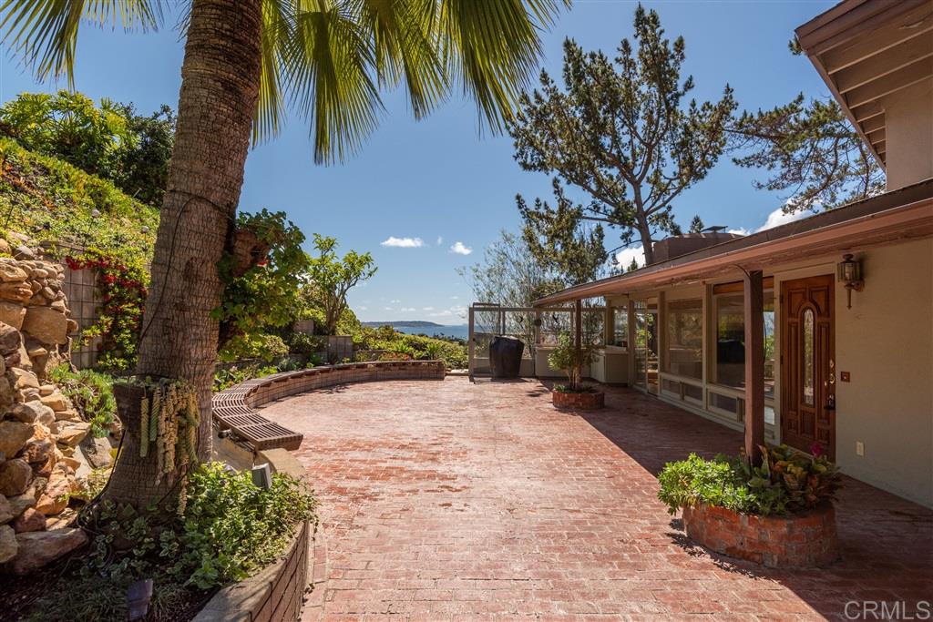 751 Dodge Drive La Jolla, CA 92037 - Photo 7 of 15