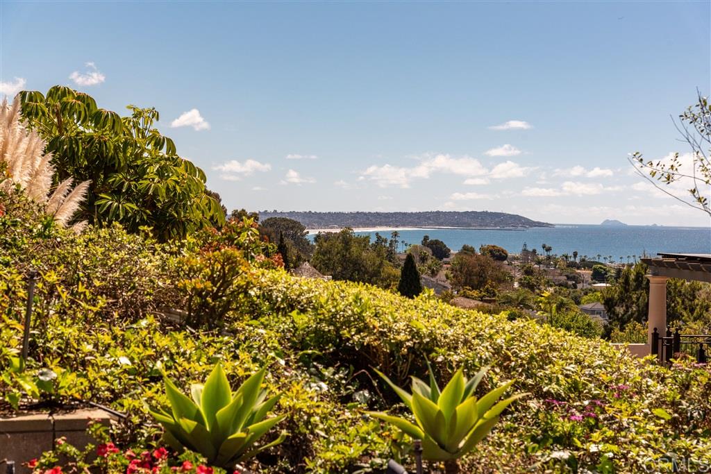 751 Dodge Drive La Jolla, CA 92037 - Photo 8 of 15