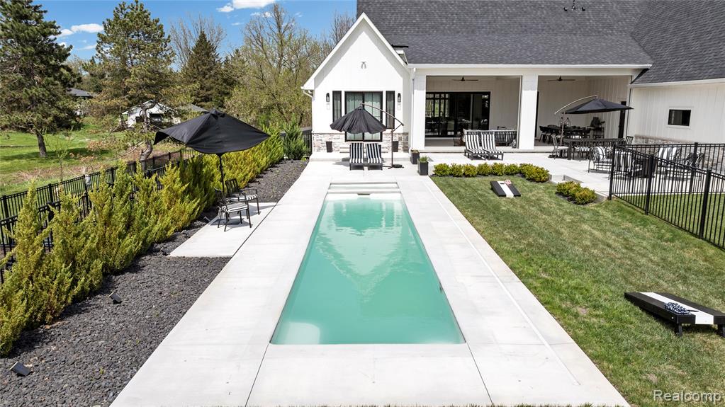 8439 Holcomb Road Clarkston, MI 48348 - Photo 7 of 64