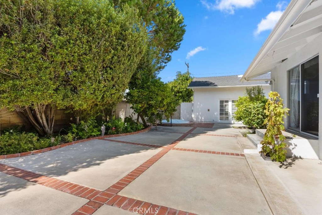 482 Abbie Way Costa Mesa, CA 92627 - Photo 28 of 37