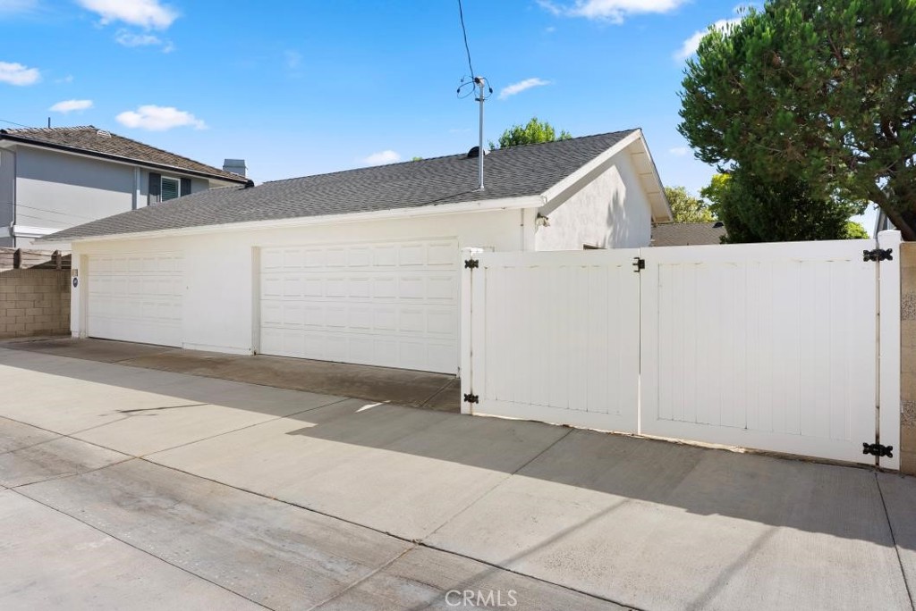 482 Abbie Way Costa Mesa, CA 92627 - Photo 33 of 37