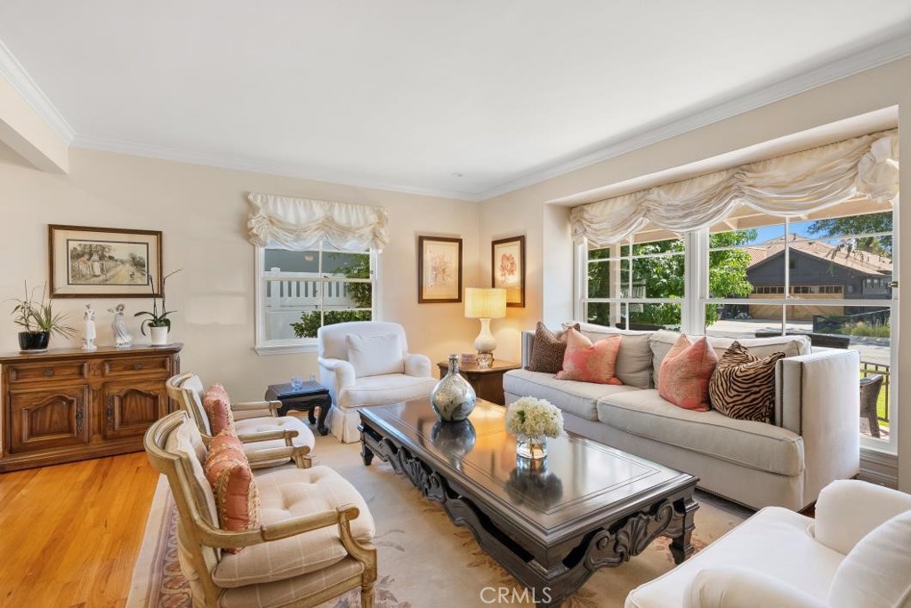 482 Abbie Way Costa Mesa, CA 92627 - Photo 4 of 37