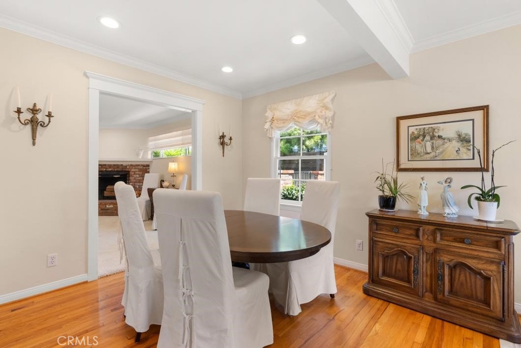 482 Abbie Way Costa Mesa, CA 92627 - Photo 6 of 37