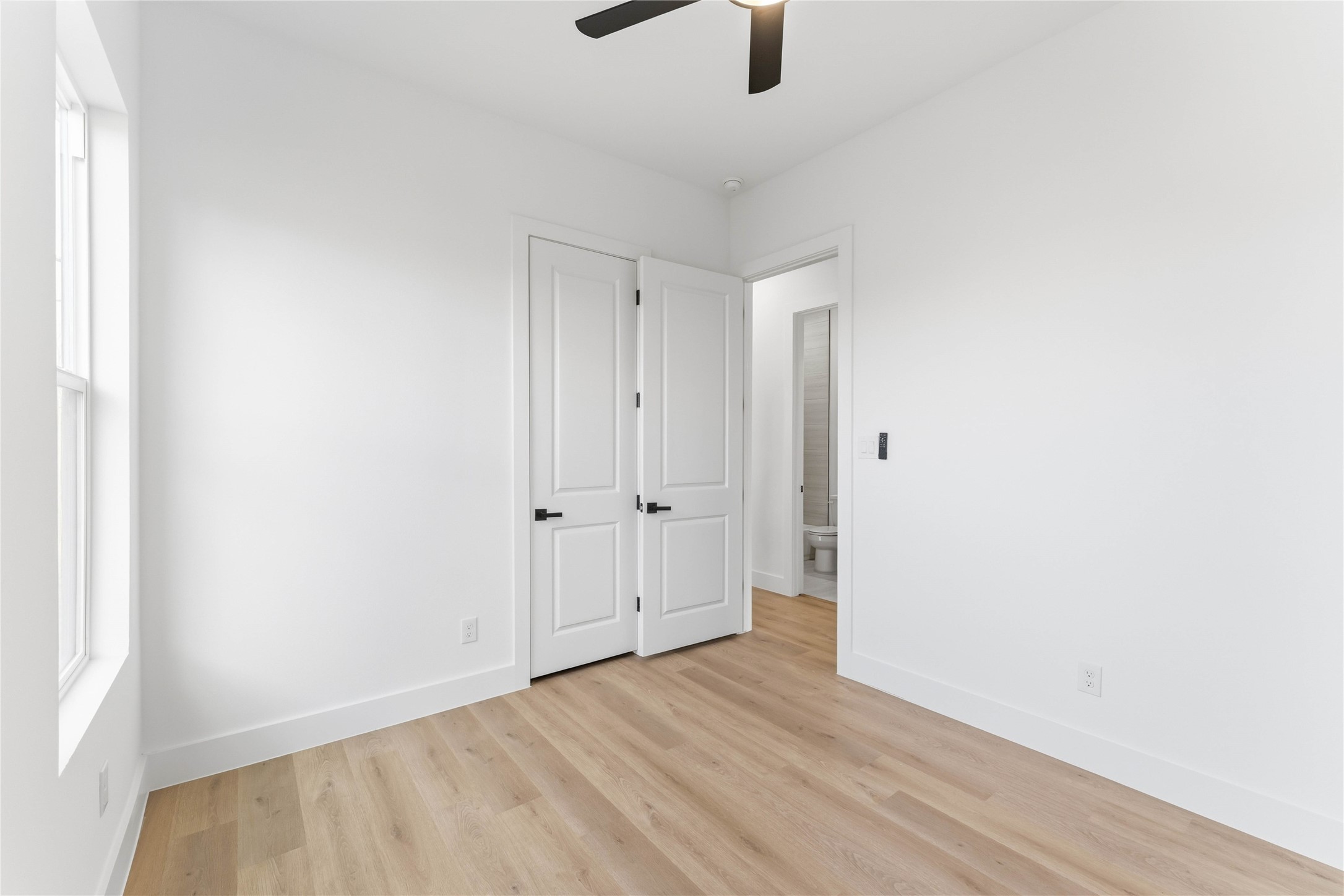 5423 Manton Street, Unit AB Houston, TX 77028 - Photo 14 of 25 a view of a room with an empty space