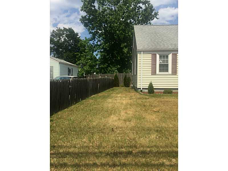 71 Strawberry Field Road Warwick, RI 02886 - Photo 2 of 20 Exterior Front.