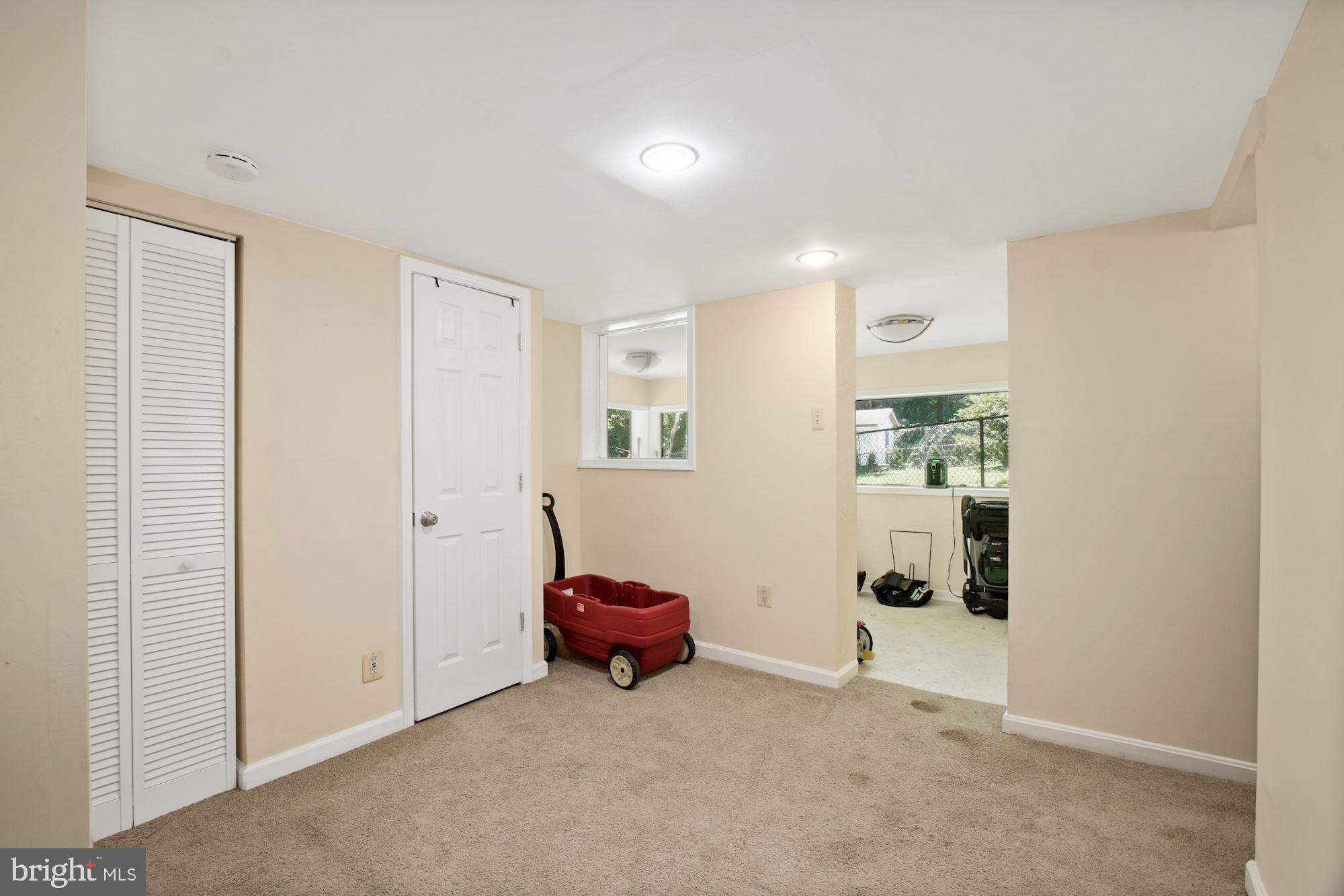 900 Snure Road Silver Spring, MD 20901 - Photo 21 of 30 Gallery Image 21