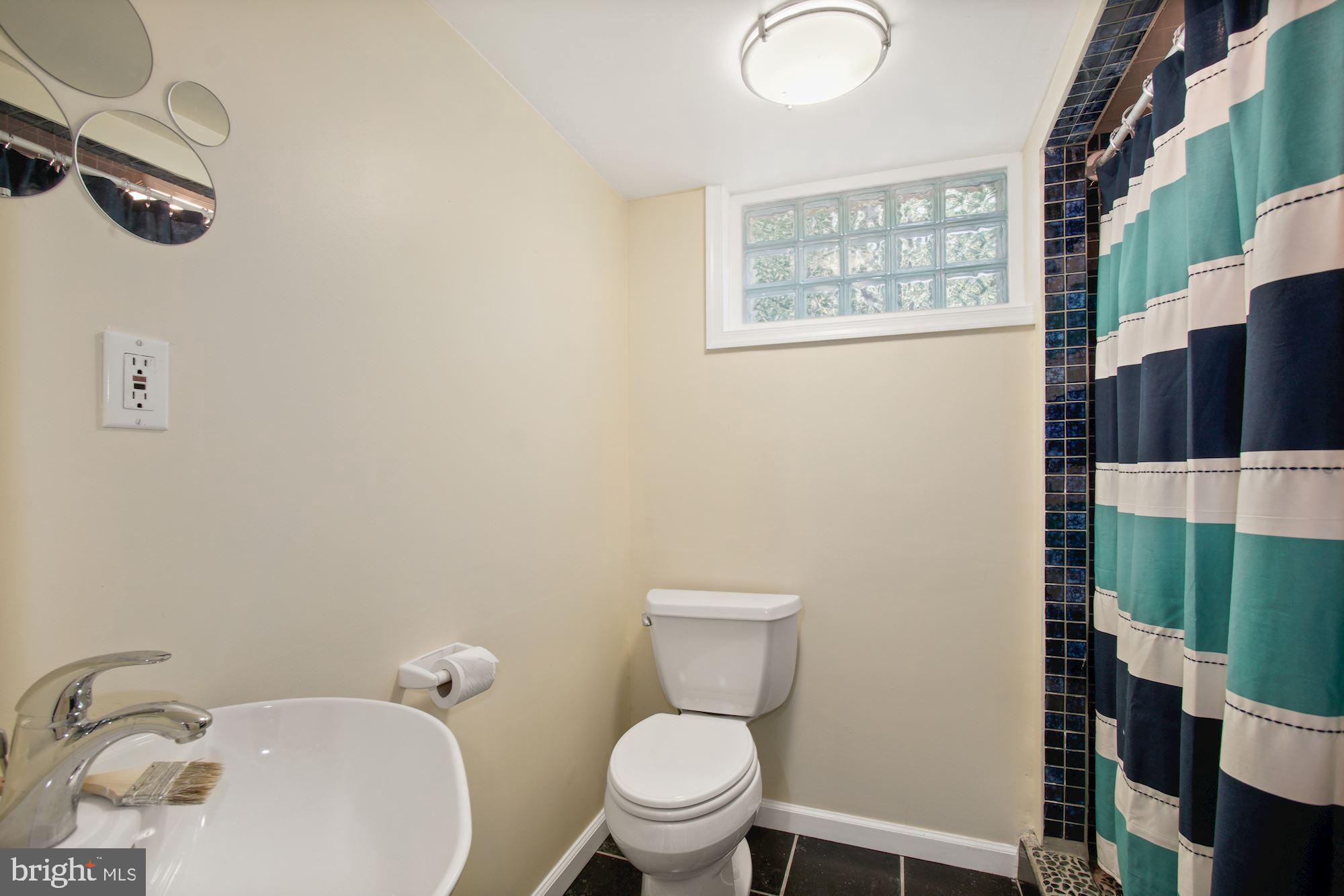 900 Snure Road Silver Spring, MD 20901 - Photo 22 of 30 Gallery Image 22