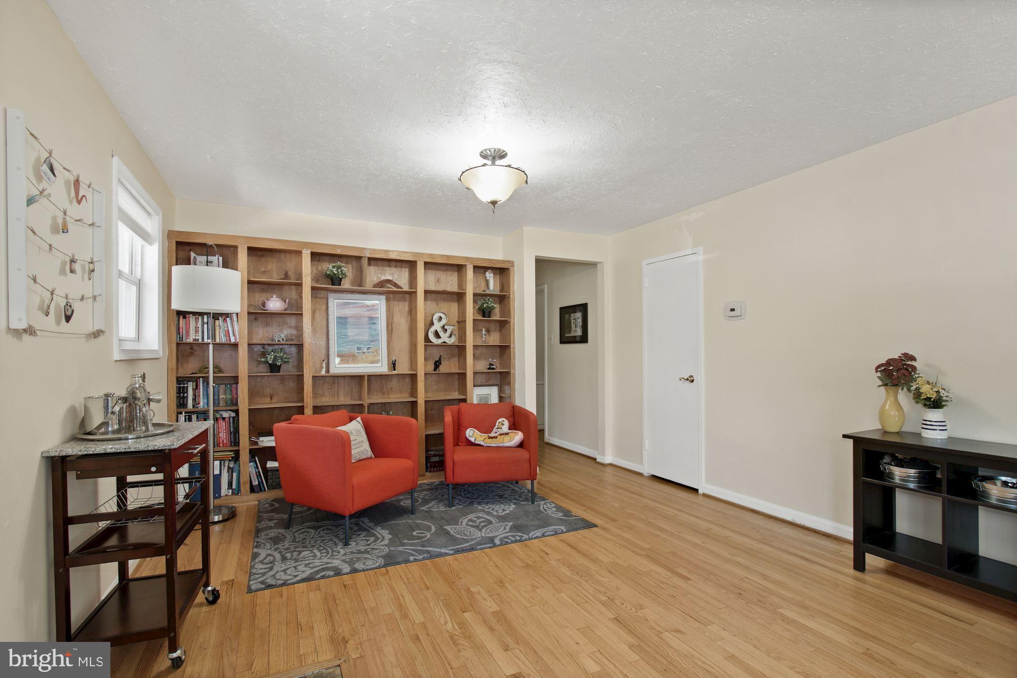 900 Snure Road Silver Spring, MD 20901 - Photo 4 of 30 Gallery Image 4