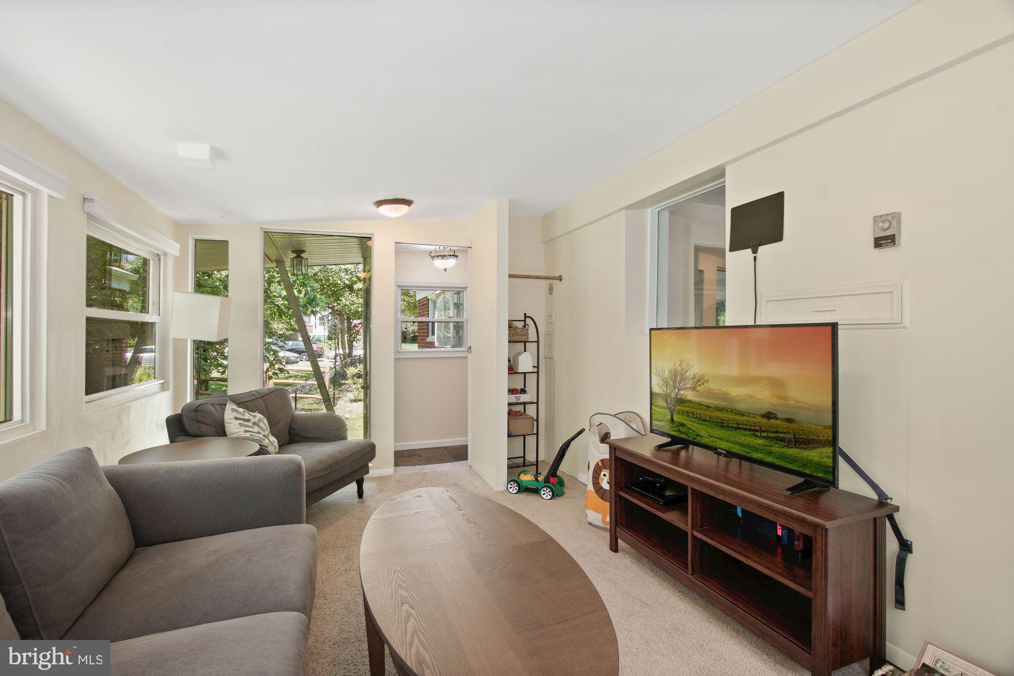 900 Snure Road Silver Spring, MD 20901 - Photo 7 of 30 Gallery Image 7