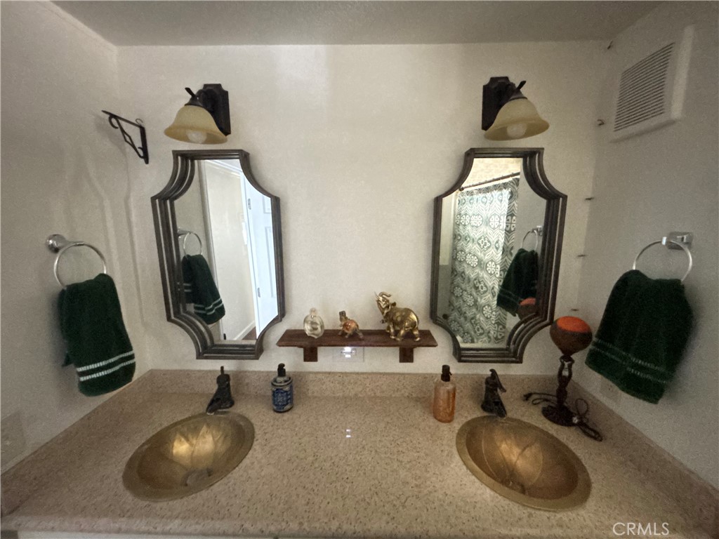 31130 South General Kearny Road, Unit 172 Temecula, CA 92591 - Photo 17 of 49 Bathroom sinks and Vanity