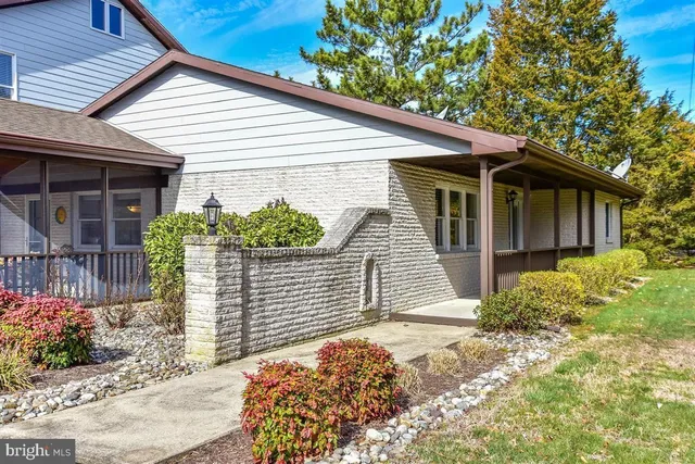 $1,800 | 37946 Muddy Neck Road, Ocean View, DE 19970