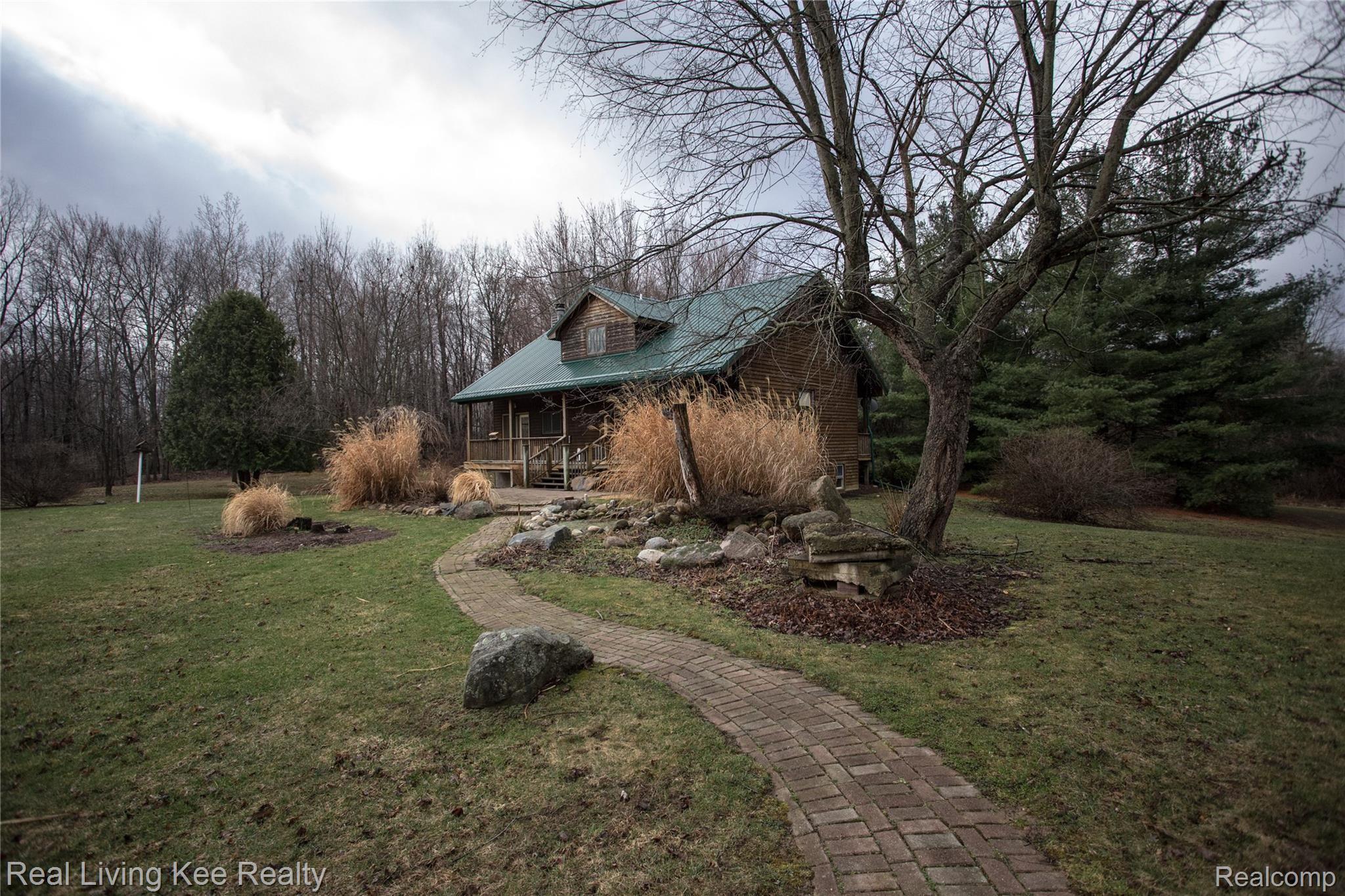3077 South Lake George Road Dryden, MI 48428 - Photo 7 of 44 AM0U6433.jpg