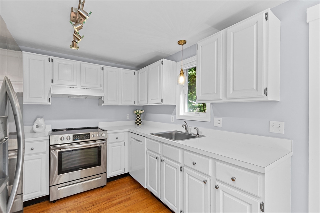 61 R Tilden Road, Unit 61 Scituate, MA 02066 - Photo 10 of 25