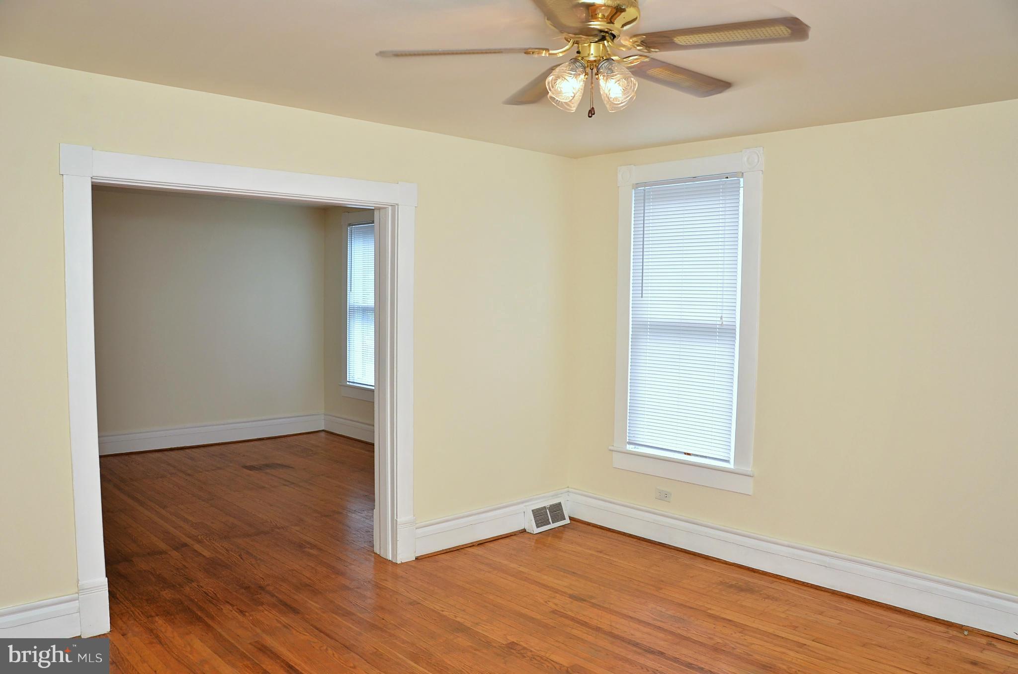 114 Baptist Road Hancock, MD 21750 - Photo 17 of 29 Living Room