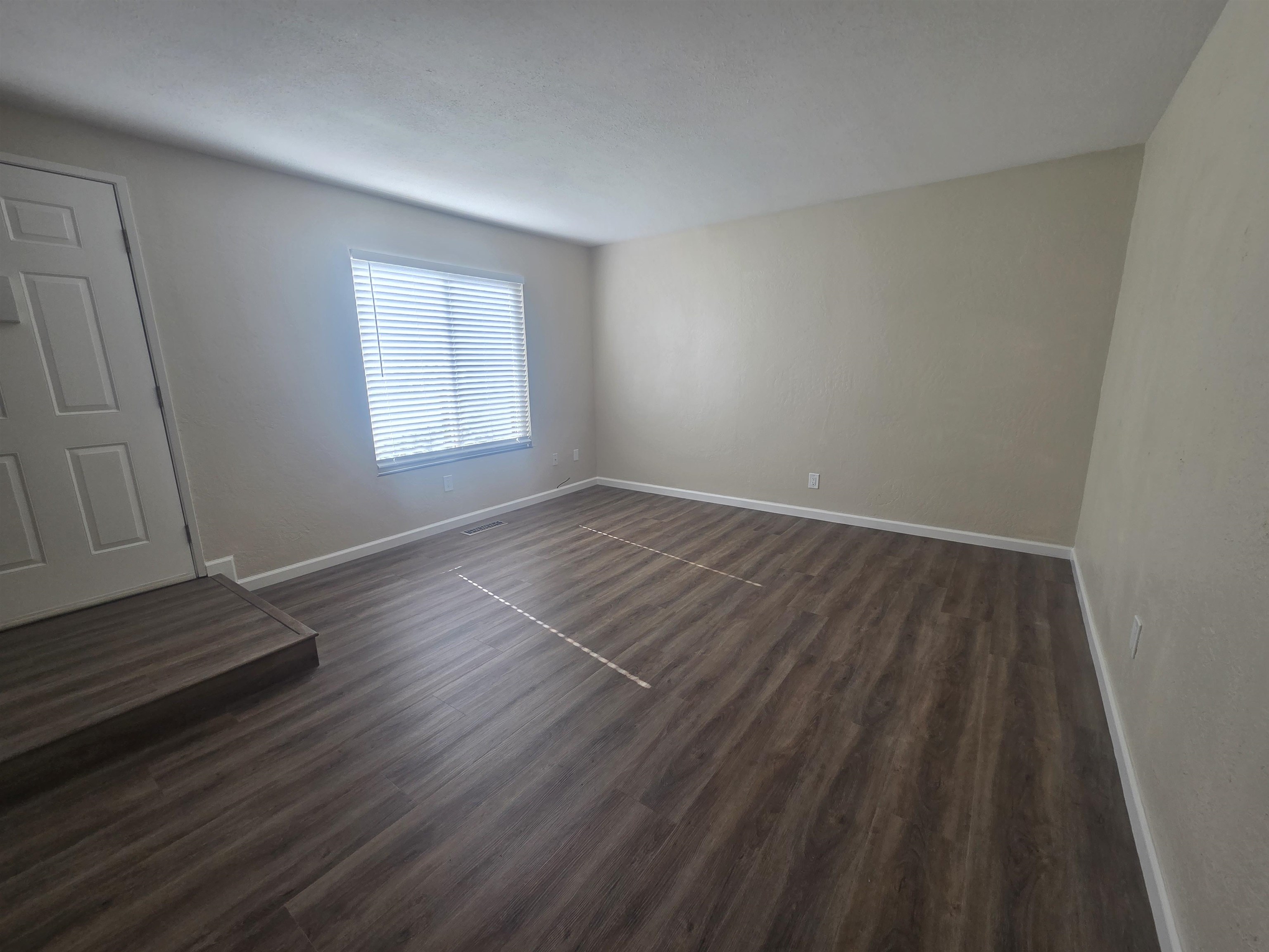 20077 Redwood Road, Unit 3 Castro Valley, CA 94546 - Photo 5 of 28