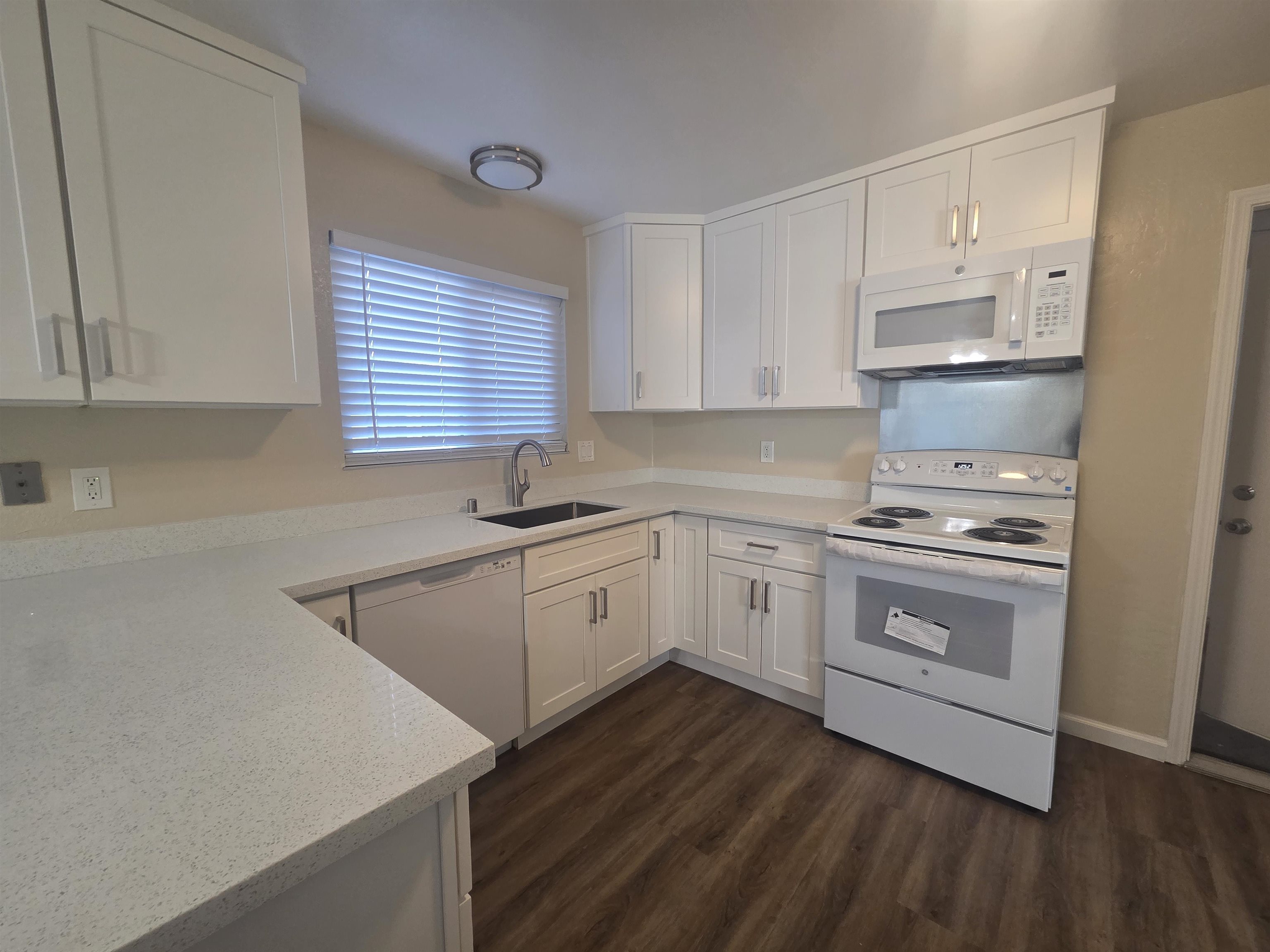 20077 Redwood Road, Unit 3 Castro Valley, CA 94546 - Photo 8 of 28