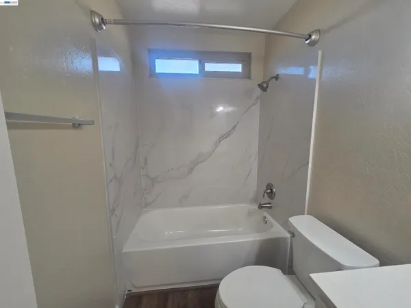 $2,850 | 20077 Redwood Road, Unit 3, Castro Valley, CA 94546