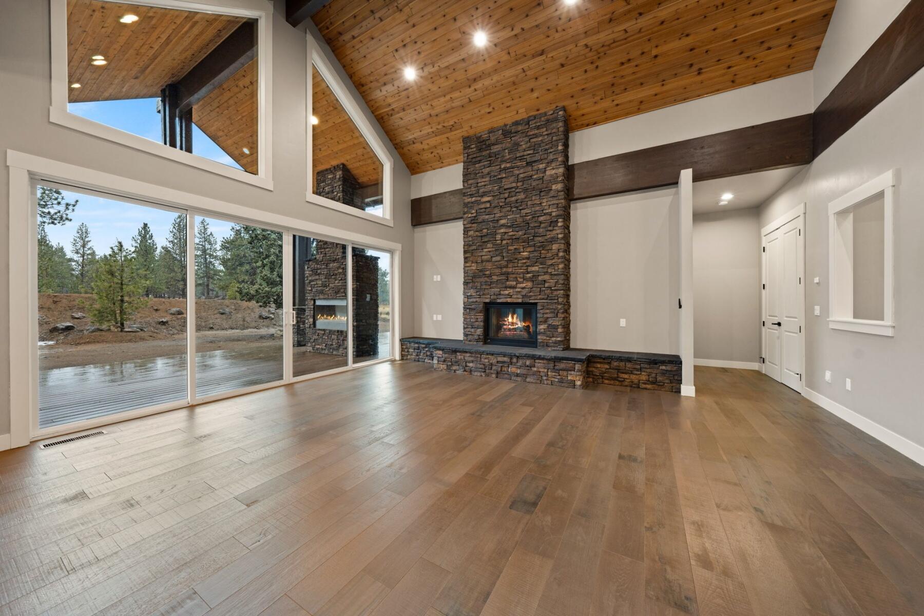 60201 Sunset View Drive Bend, OR 97702 - Photo 2 of 51 batch_1-web-or-mls-Riley Visuals-1
