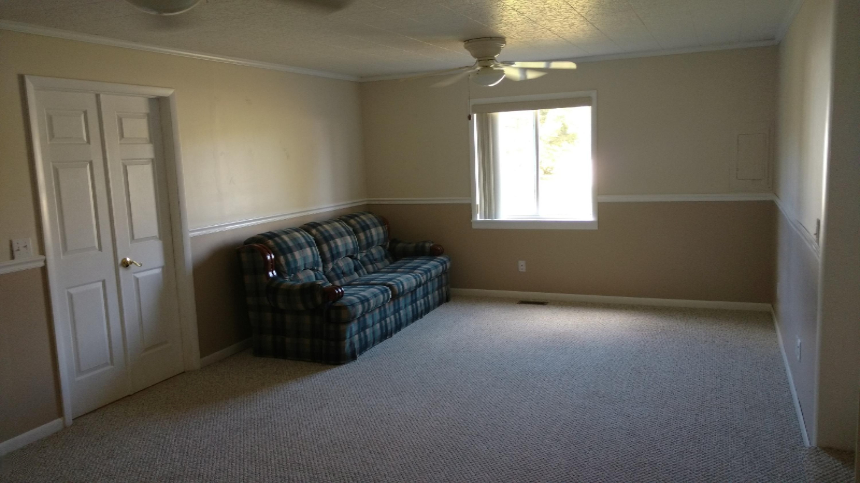 7544 Eldred Road Crystal, MI 48818 - Photo 18 of 27 Fmily Room