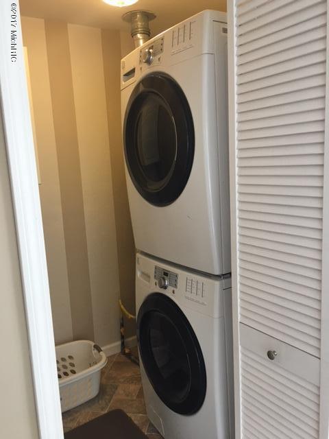 7544 Eldred Road Crystal, MI 48818 - Photo 26 of 27 Washer and Dryer