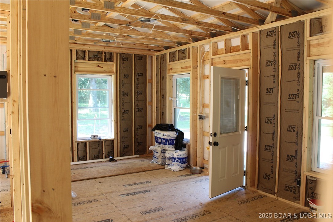 28511 Cody Road Stover, MO 65078 - Photo 15 of 26 living/kitchen area
