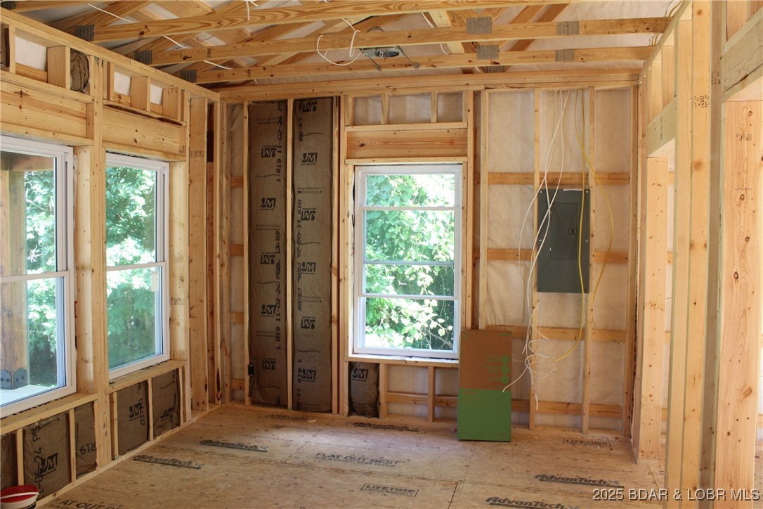 28511 Cody Road Stover, MO 65078 - Photo 16 of 26 living area