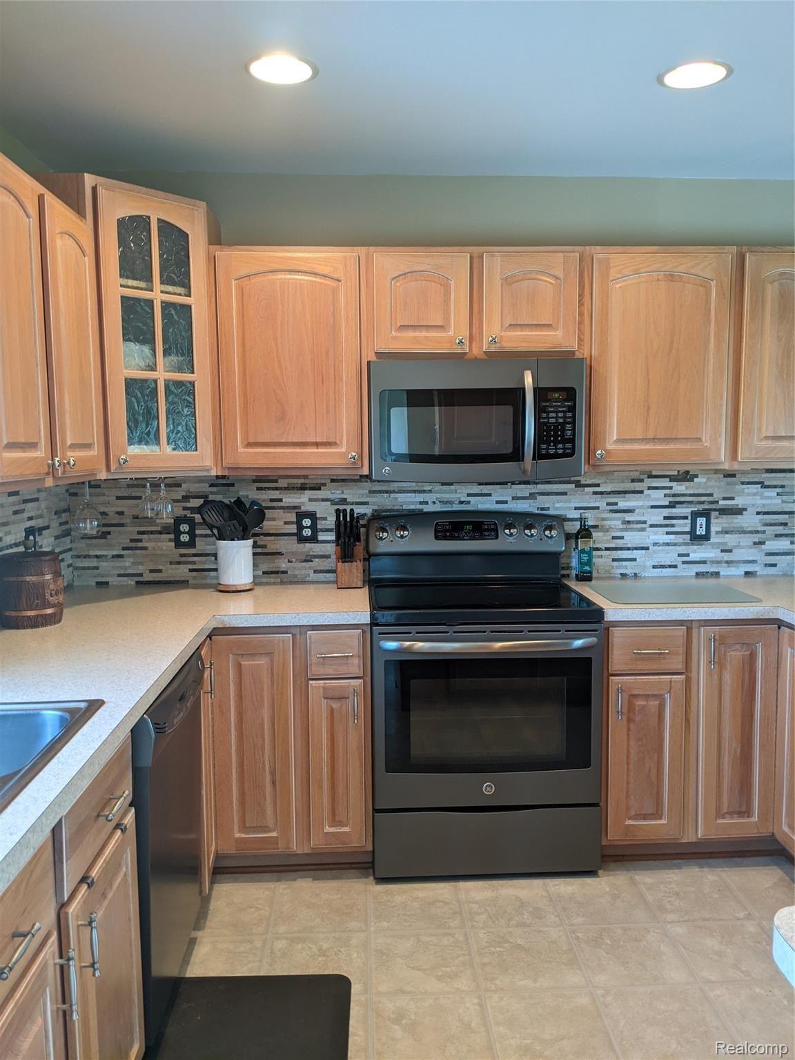 13200 Burgess Road Memphis, MI 48041 - Photo 12 of 24 PXL_20210430_173204070.jpg