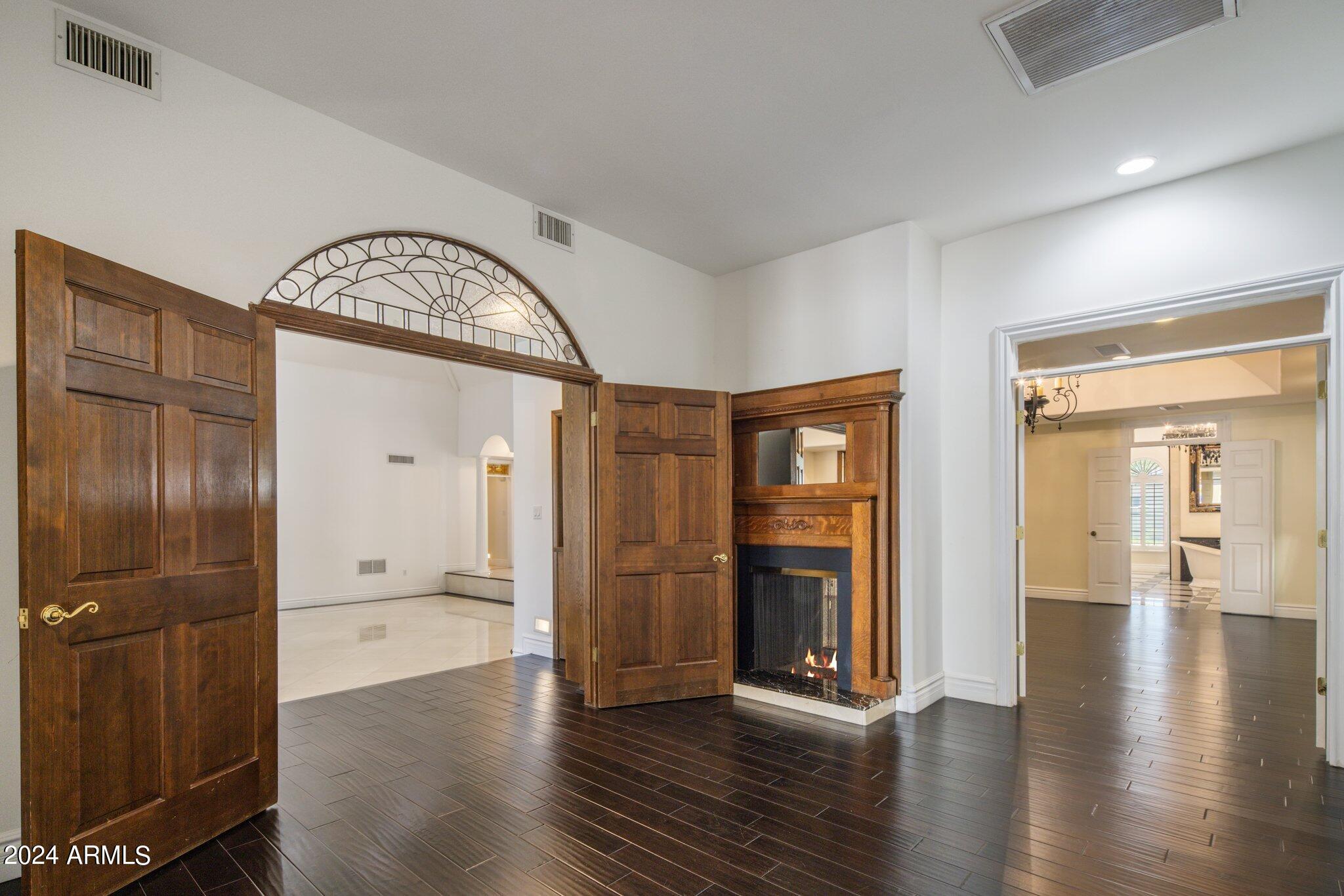 12 West Kaler Drive Phoenix, AZ 85021 - Photo 18 of 41 Study