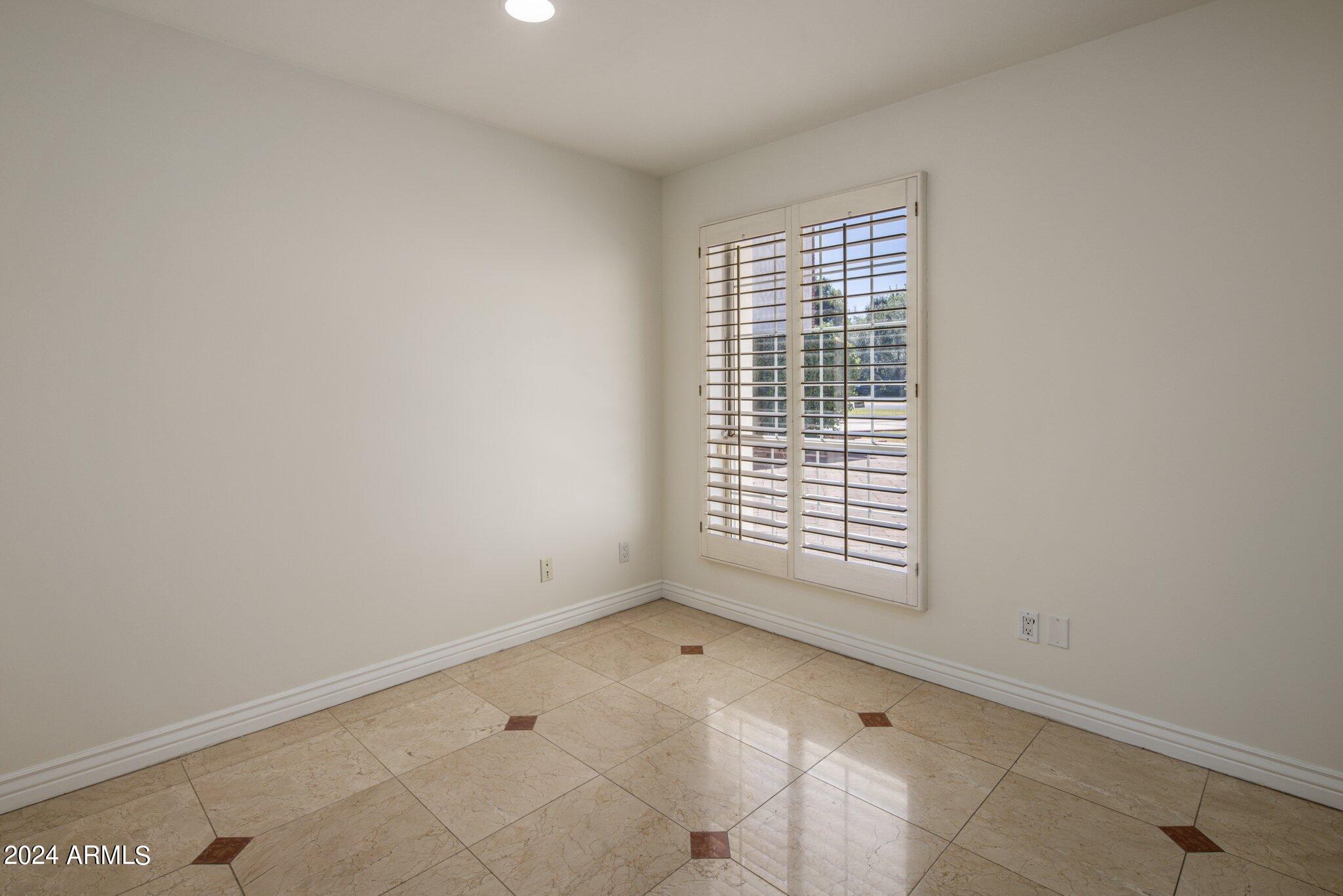 12 West Kaler Drive Phoenix, AZ 85021 - Photo 30 of 41 Fourth Bedroom