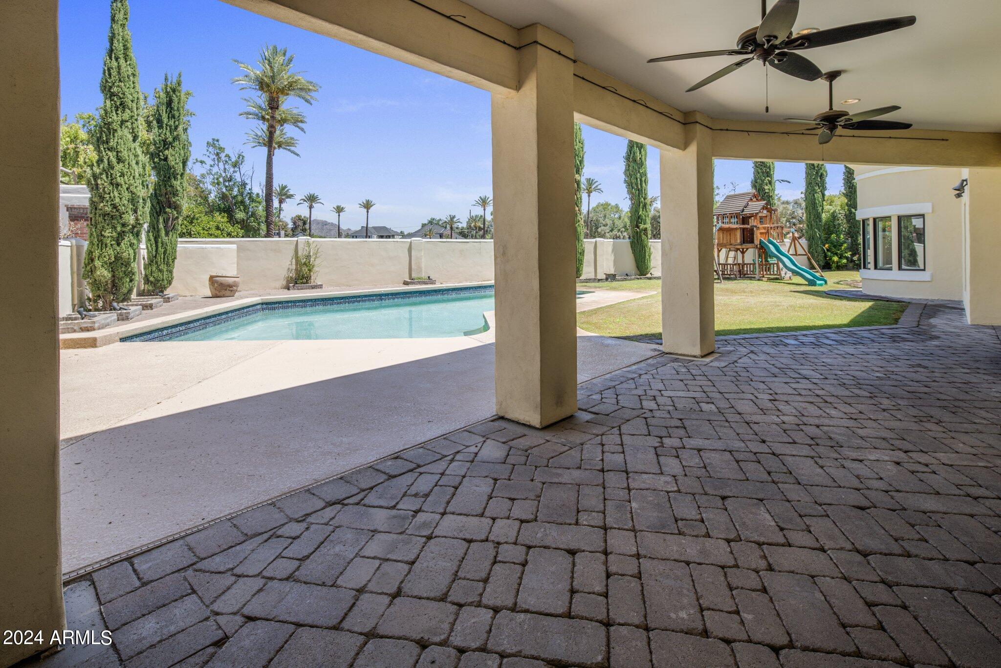 12 West Kaler Drive Phoenix, AZ 85021 - Photo 33 of 41 Covered Patio