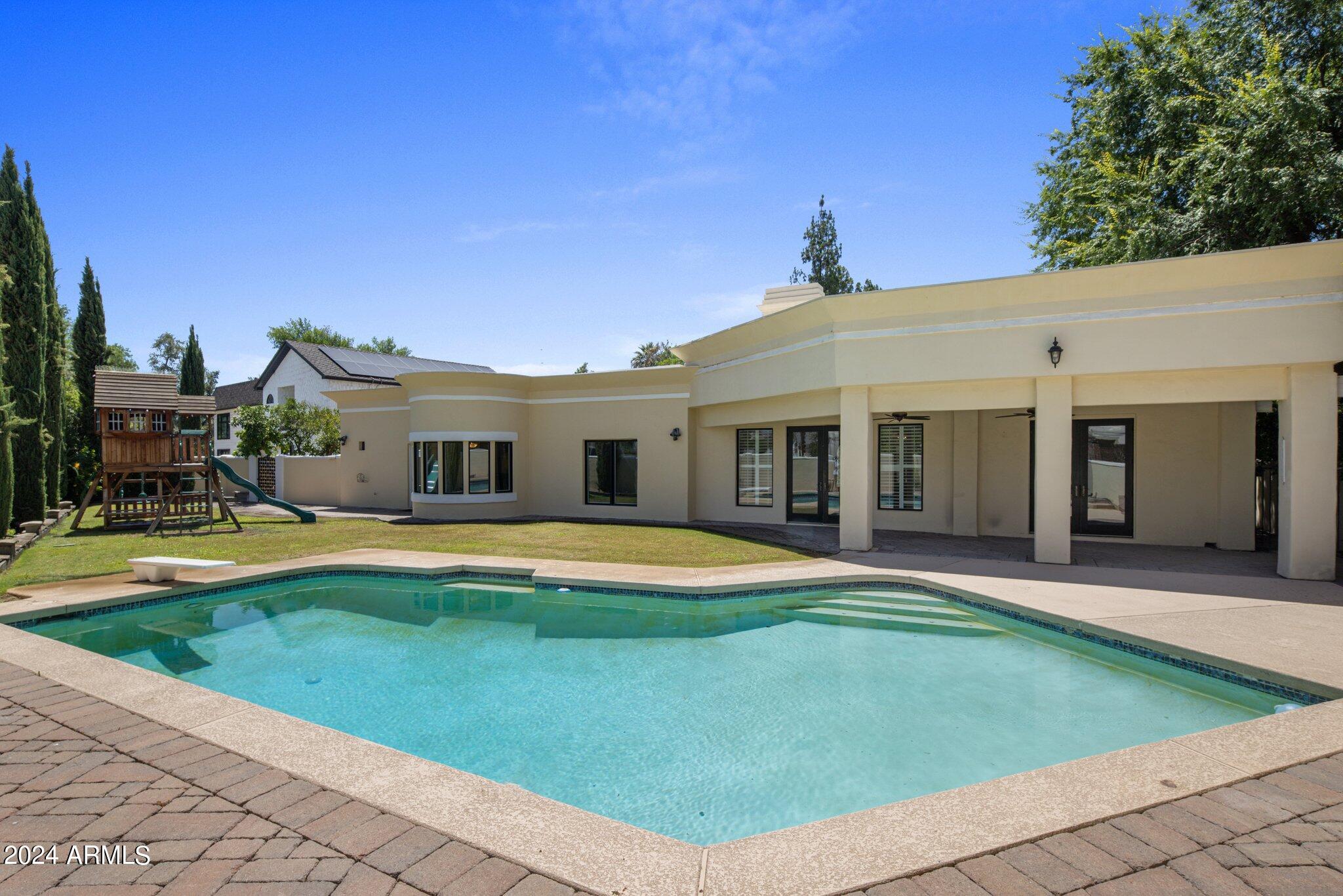 12 West Kaler Drive Phoenix, AZ 85021 - Photo 34 of 41 Backyard