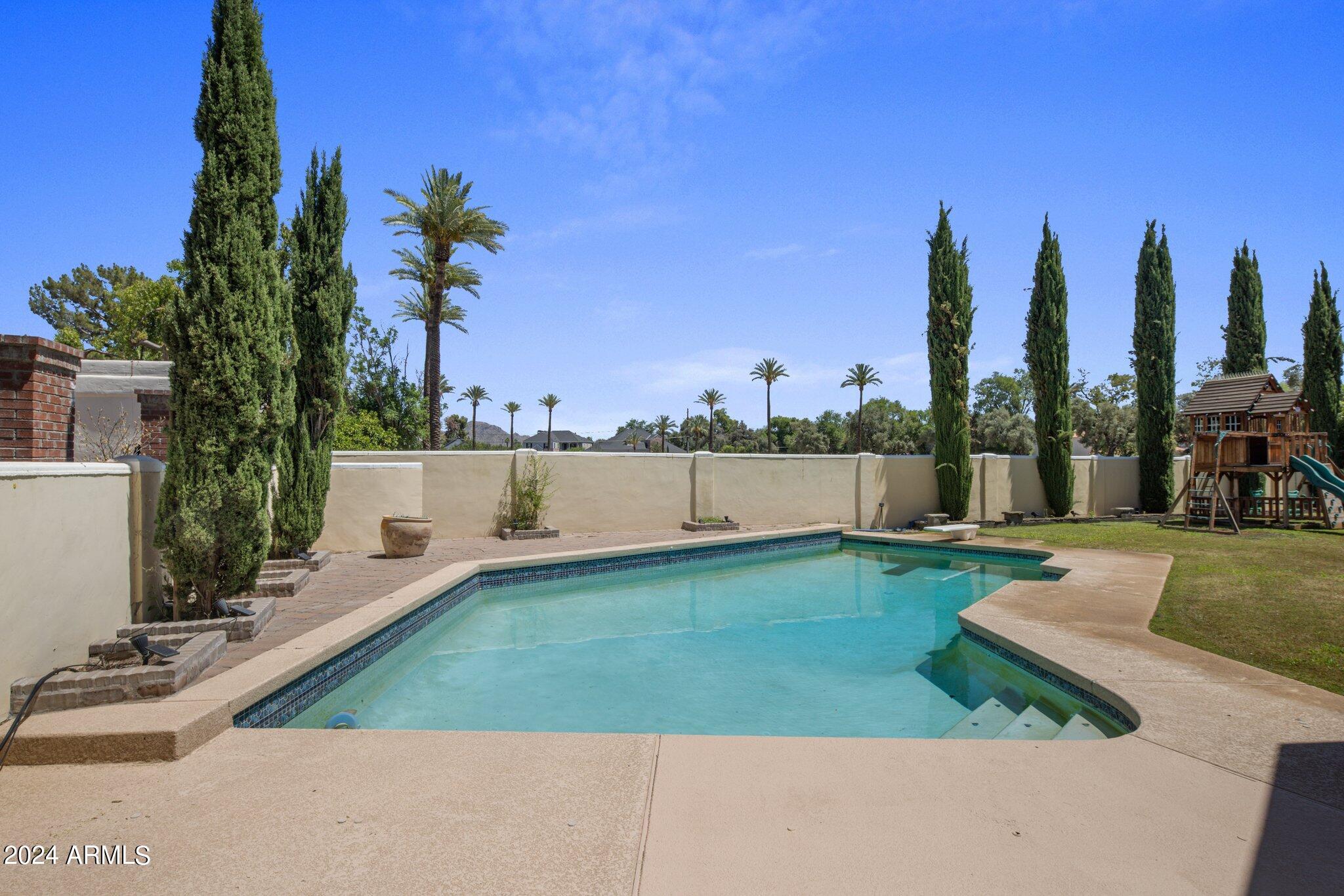 12 West Kaler Drive Phoenix, AZ 85021 - Photo 35 of 41 Backyard