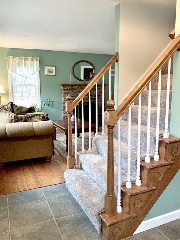 23 Watson Lane Rutland, MA 01543 - Photo 19 of 37