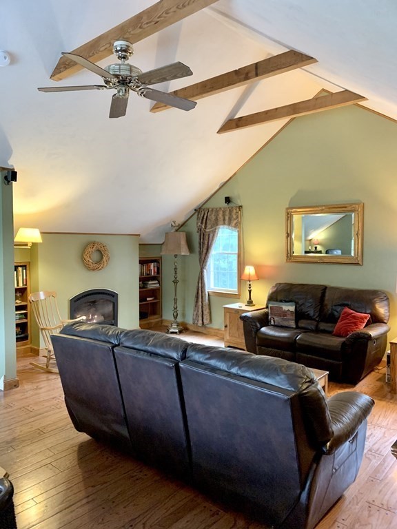 23 Watson Lane Rutland, MA 01543 - Photo 3 of 37