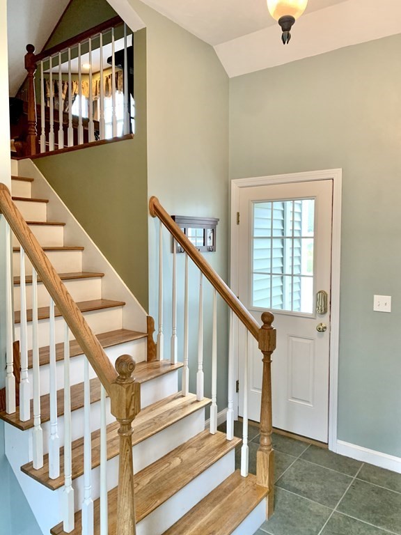 23 Watson Lane Rutland, MA 01543 - Photo 7 of 37