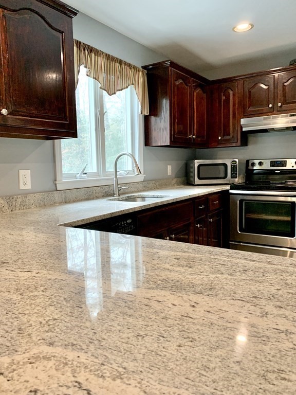 23 Watson Lane Rutland, MA 01543 - Photo 10 of 37