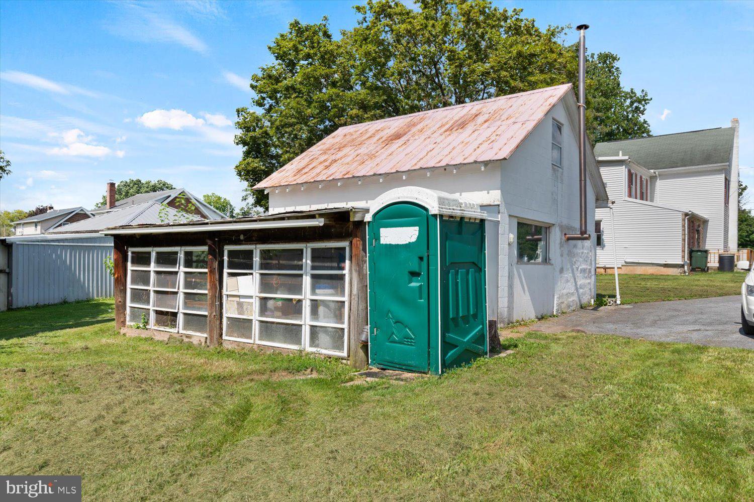 360 Galen Hall Road Reinholds, PA 17569 - Photo 25 of 34 Shed