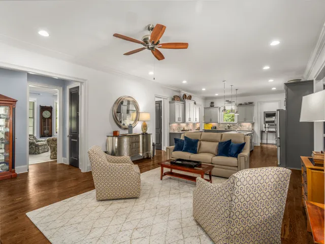 a view of an house with backyard space and garden