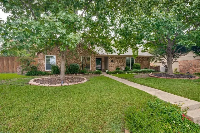 $439,999 | 1501 Barclay Drive, Richardson, TX 75081
