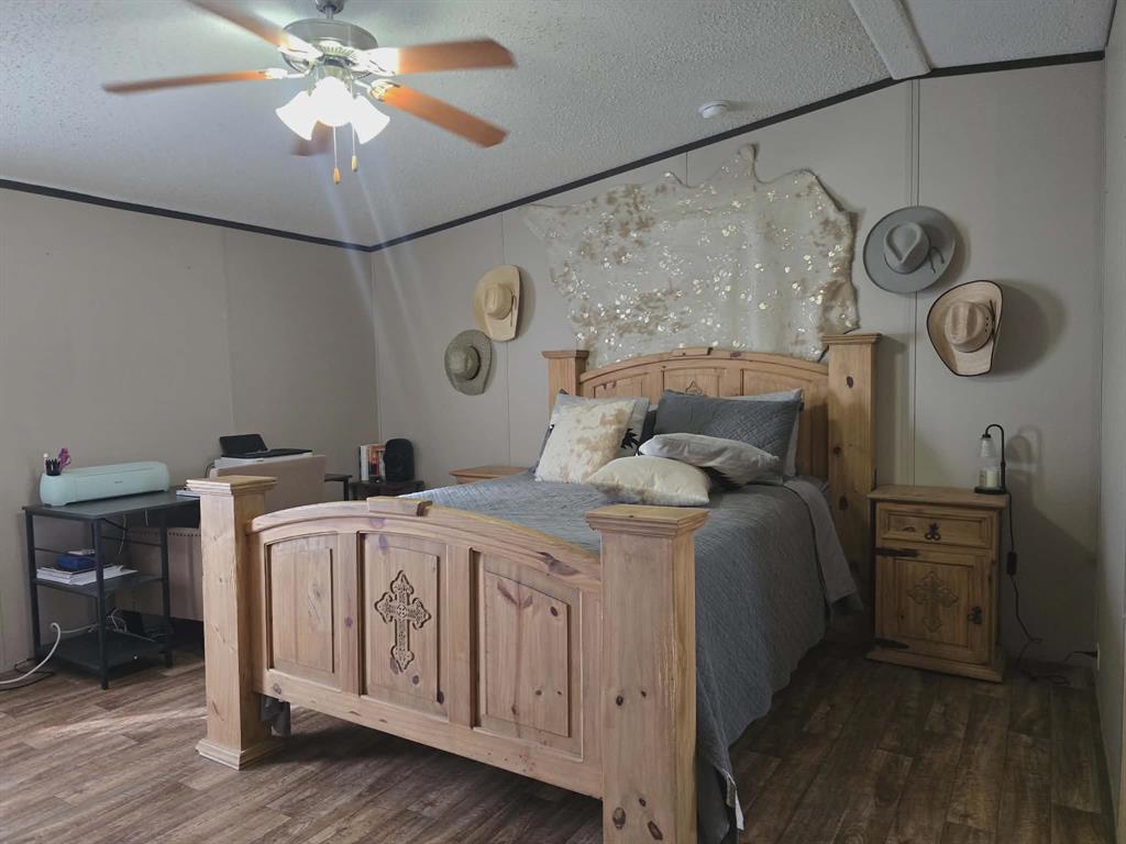 1381 Hackleman Road Whitesboro, TX 76273 - Photo 8 of 25