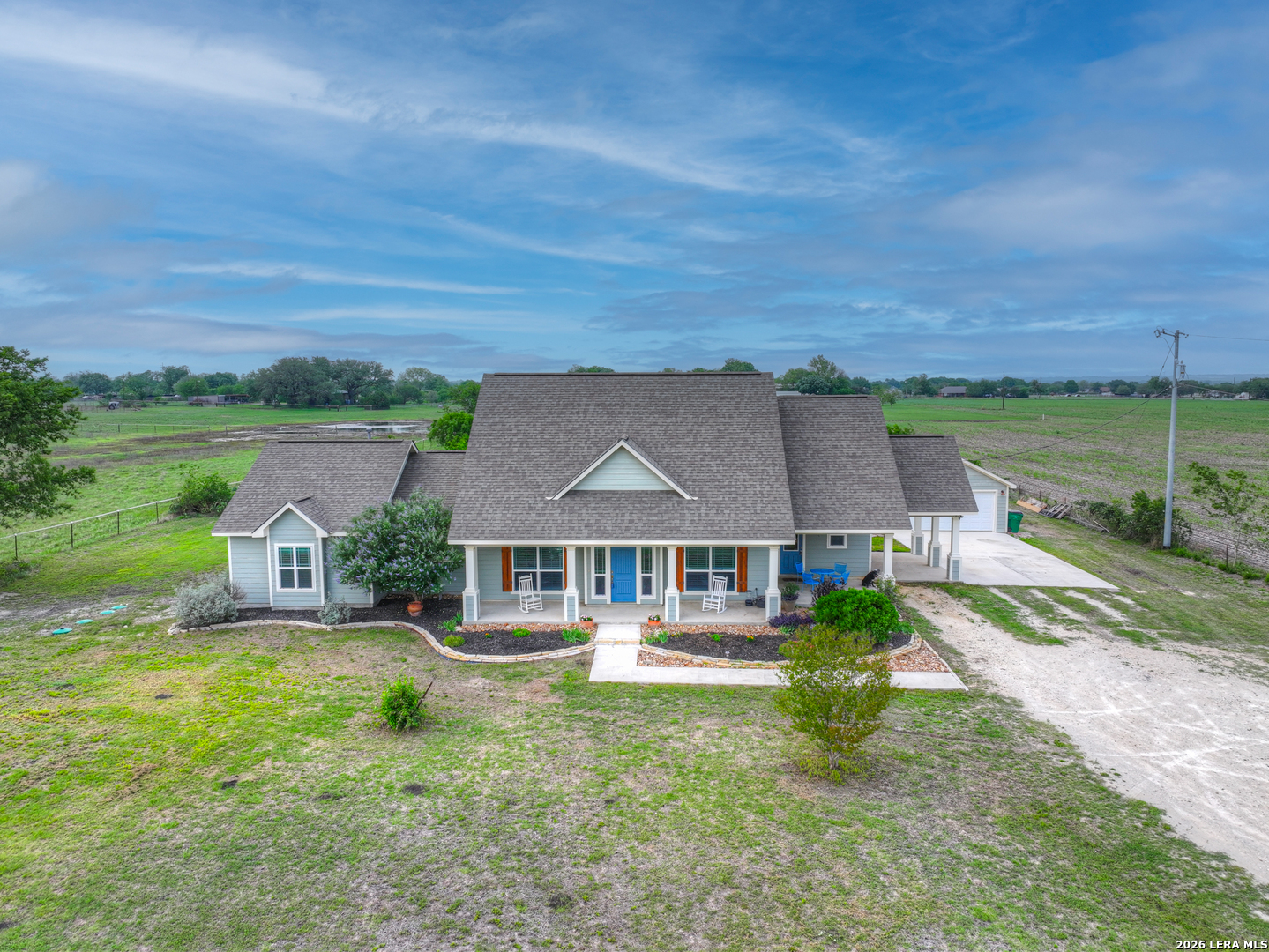 2048 East Martindale Road Seguin, TX 78155 - Photo 4 of 41
