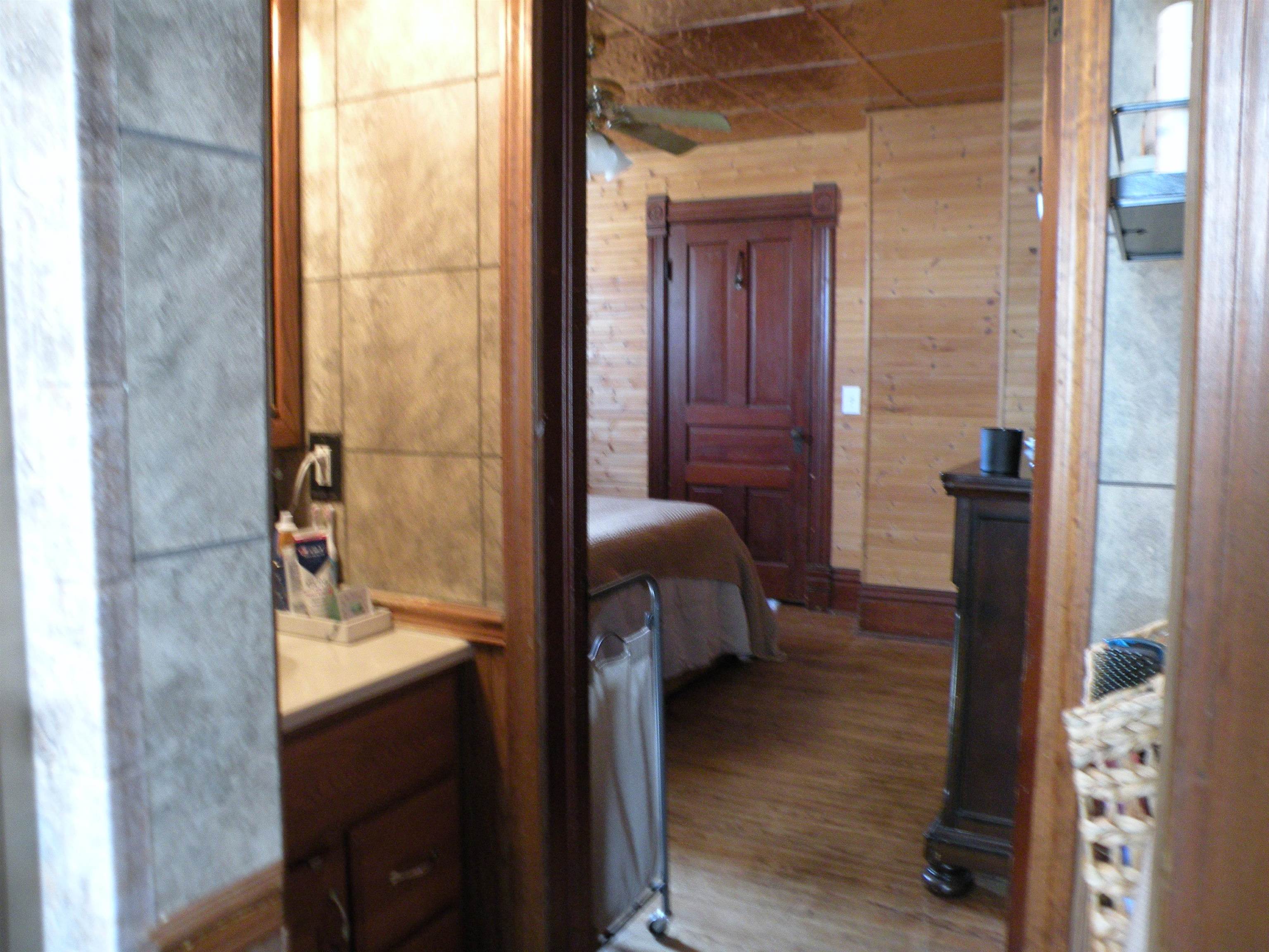 110 Prospect Street Bloomington, WI 53804 - Photo 13 of 21