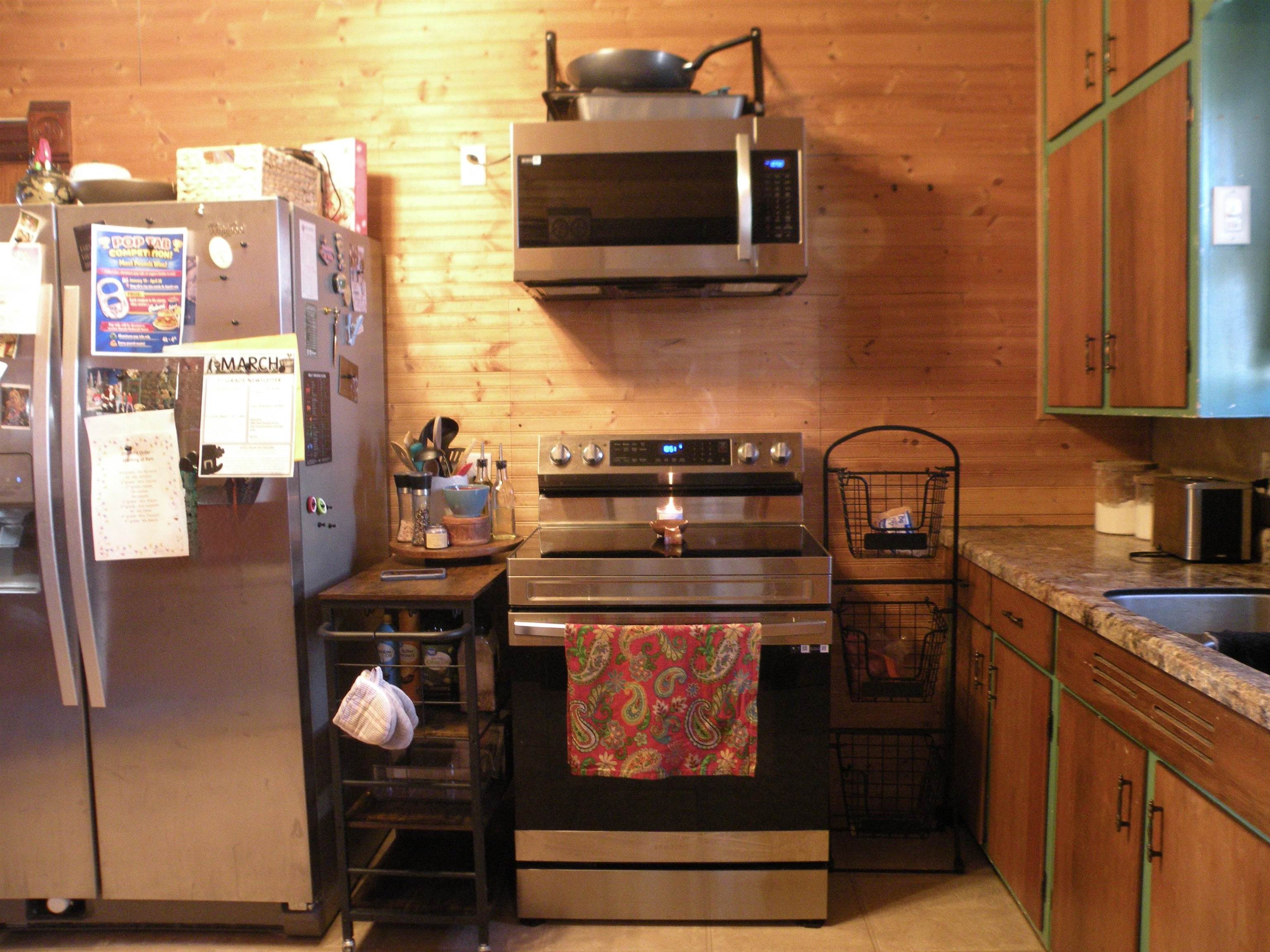 110 Prospect Street Bloomington, WI 53804 - Photo 7 of 21